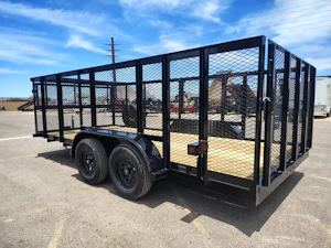Texas Bragg 16x83 Tandem Axle, Landscape, 7K GVWR, 4' Expanded Metal Sides