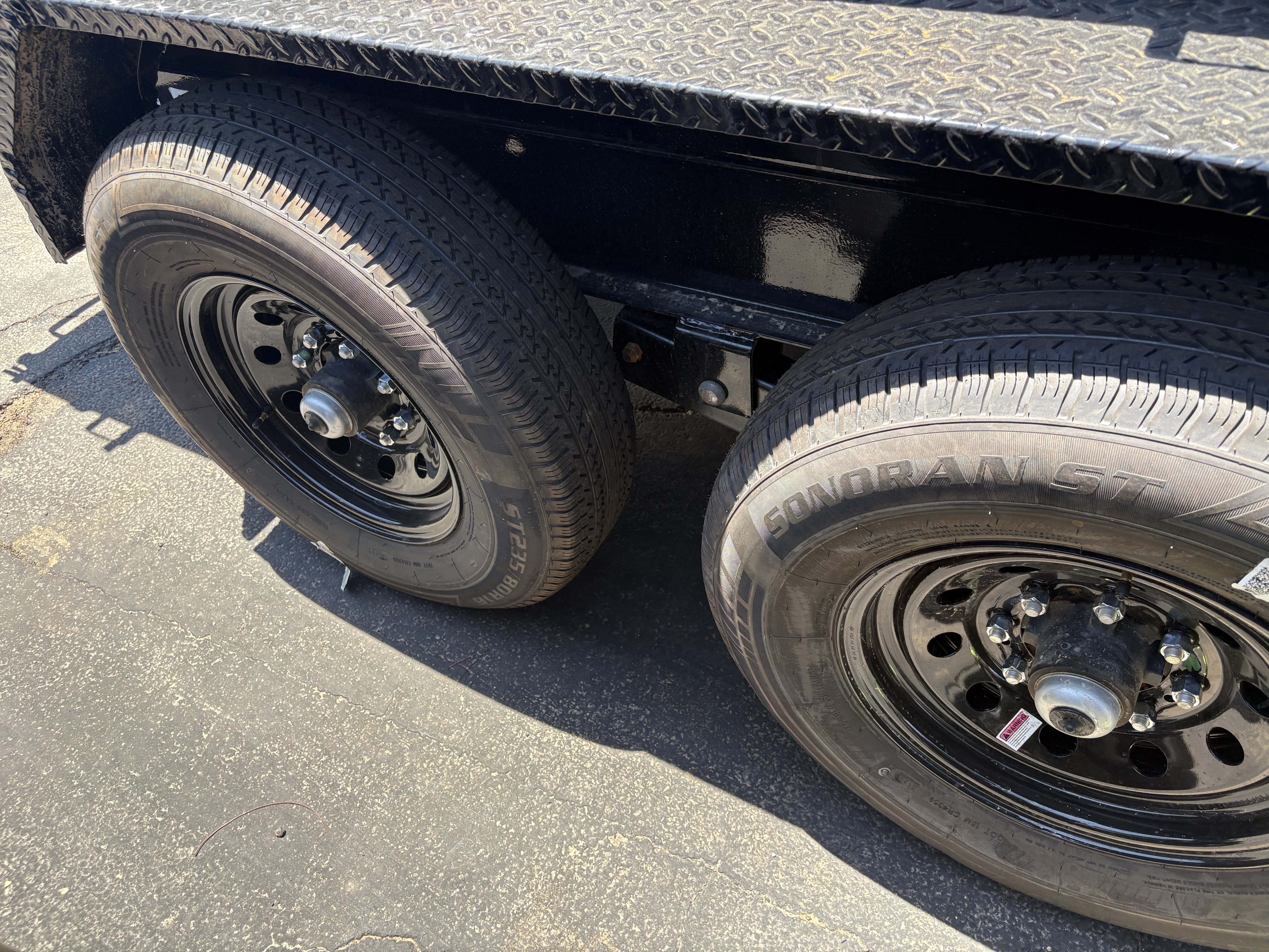 Load Trail 14x83 Tandem Axle 14K GVWR, 6" Channel Frame, 18"  Sides - Stock #LTD909 - Image 3 of 5