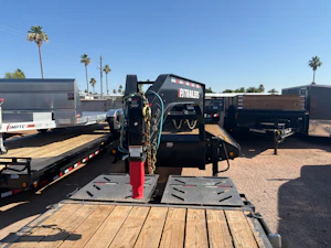 P.J. Trailers 40' Gooseneck Low-Pro Flatdeck with Duals, 25K GVWR