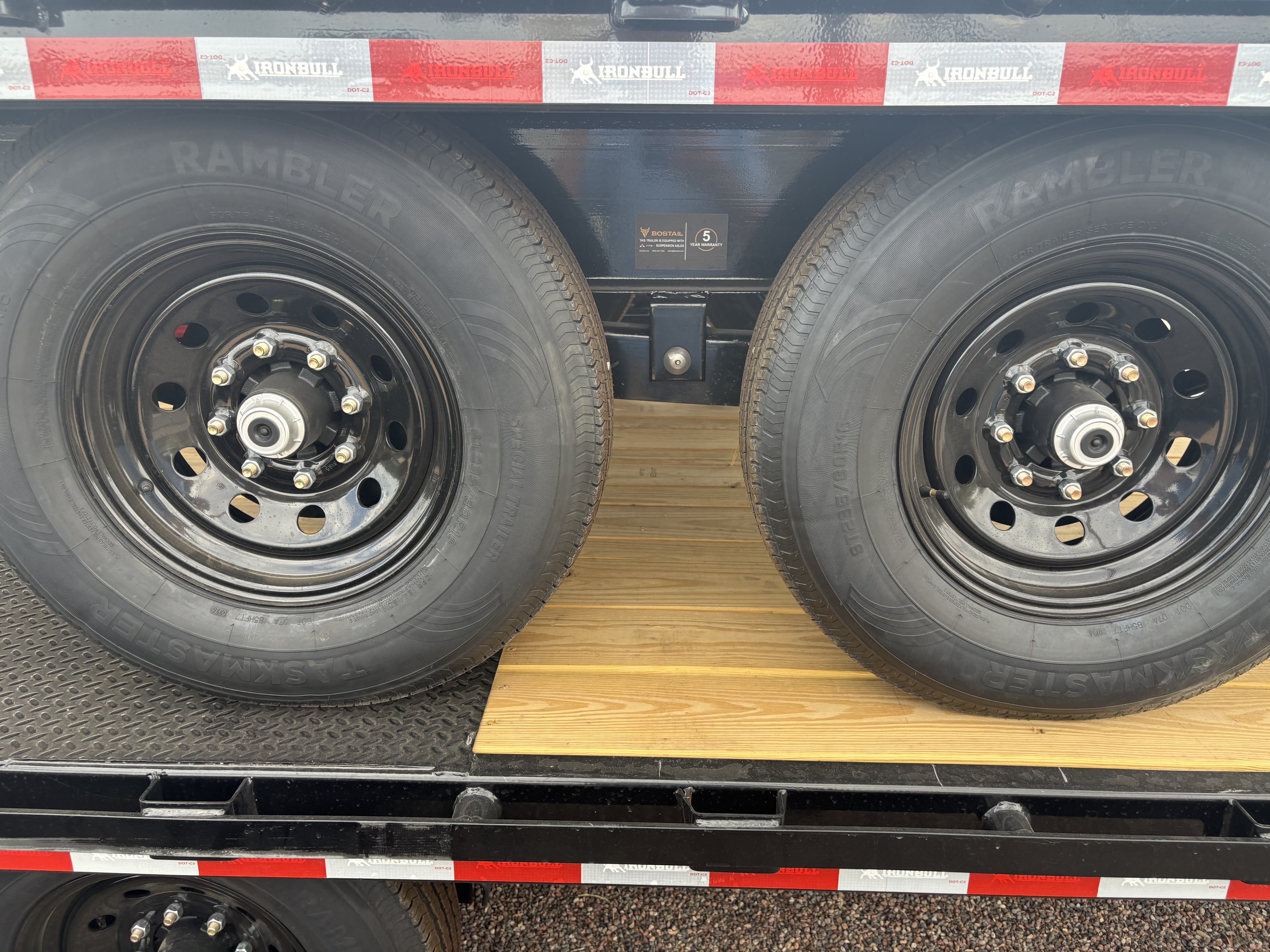 Norstar 20x102 IronBull, Tandem Axle, 14K GVWR, Deckover, Slide In Ramps - Stock #NS586 - Image 3 of 5
