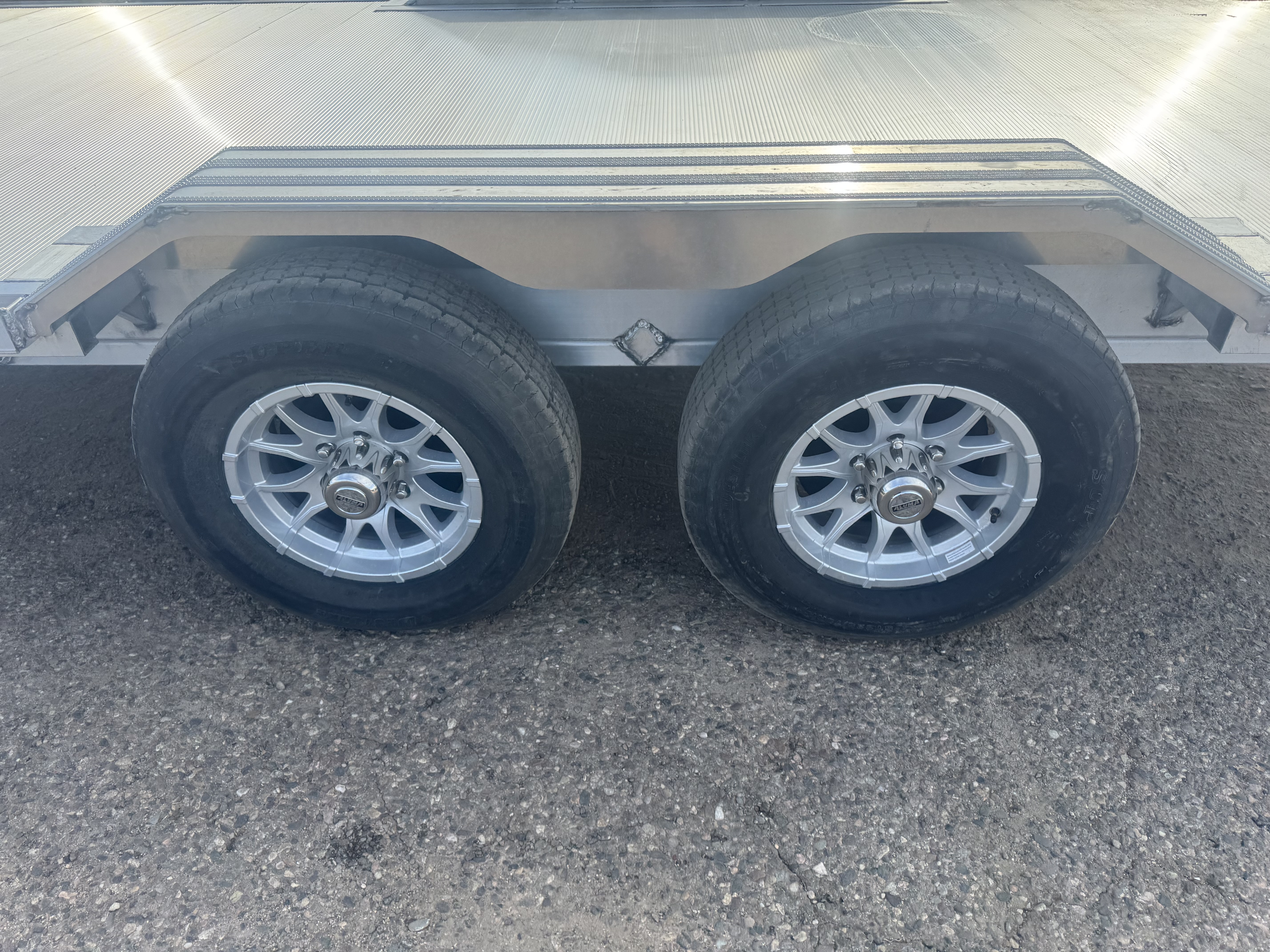 Aluma 18x102 All Aluminum Wide Body, 10K GVWR, Heavy Tandem Axle, Electric Brake, Drive-Over-Fenders, Ramps, RTD (WB18H-TA-EL-DOF-R-RR-RTD) - Stock #ALU363 - Image 11 of 16