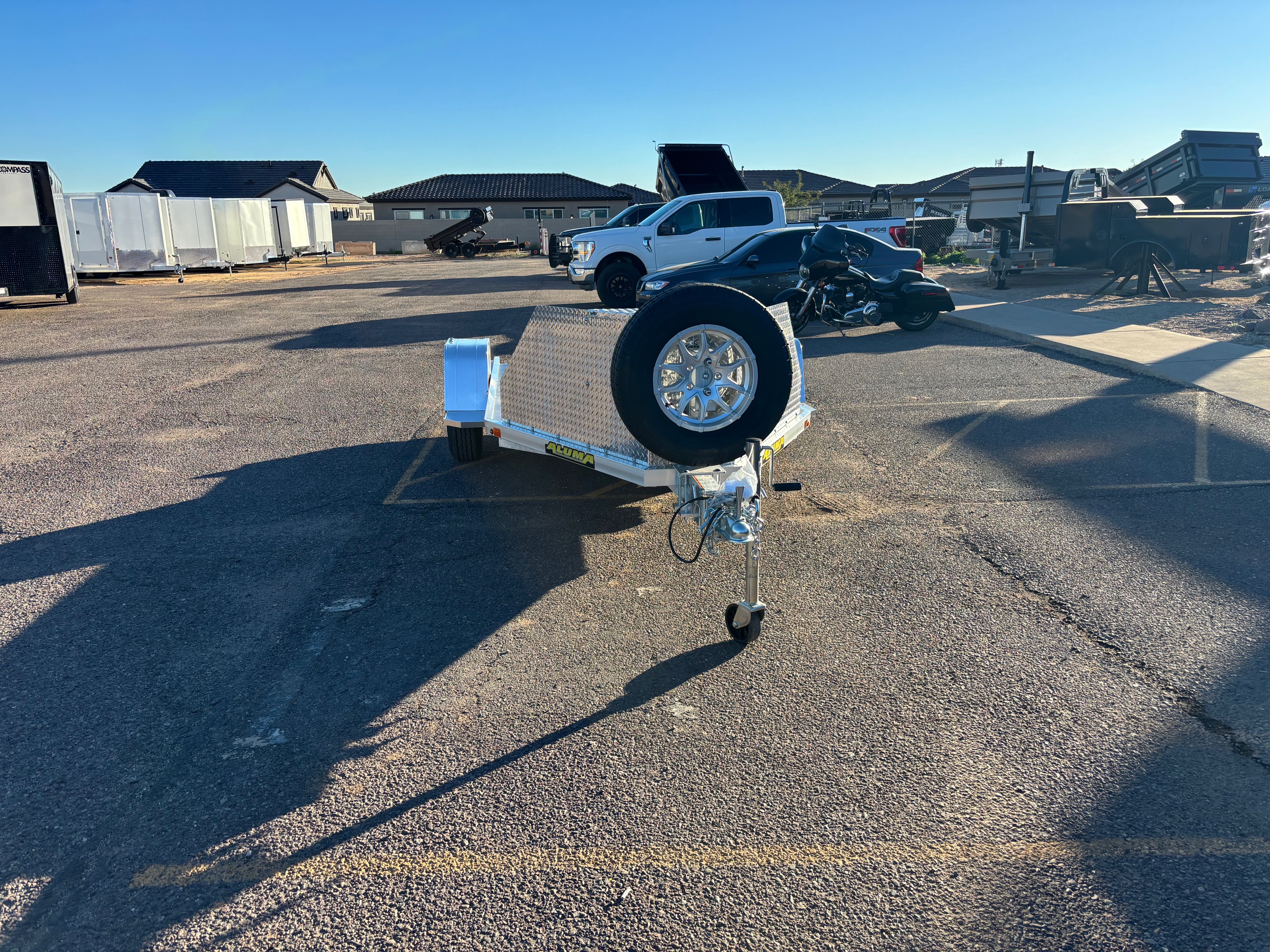 Aluma TK1 Single Axle Trike Hauler, 2K GVWR, Slide Out Ramp - Stock #ALU387 - Image 7 of 7