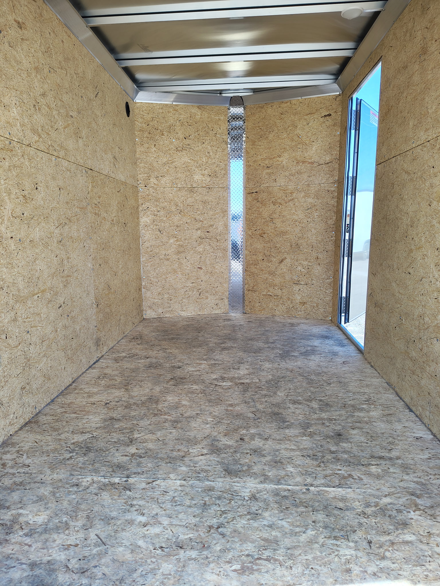 Alcom 10x6 All Aluminum XLT-P Enclosed, 3K GVWR, Ramp Door - Stock #ALC246 - Image 7 of 8