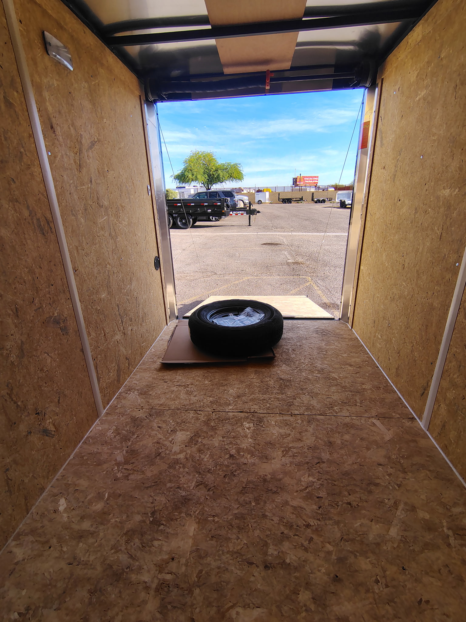 Compass 08x5 Indigo DLX, 3K GVWR, Ramp Door - Stock #CMP2825 - Image 5 of 8