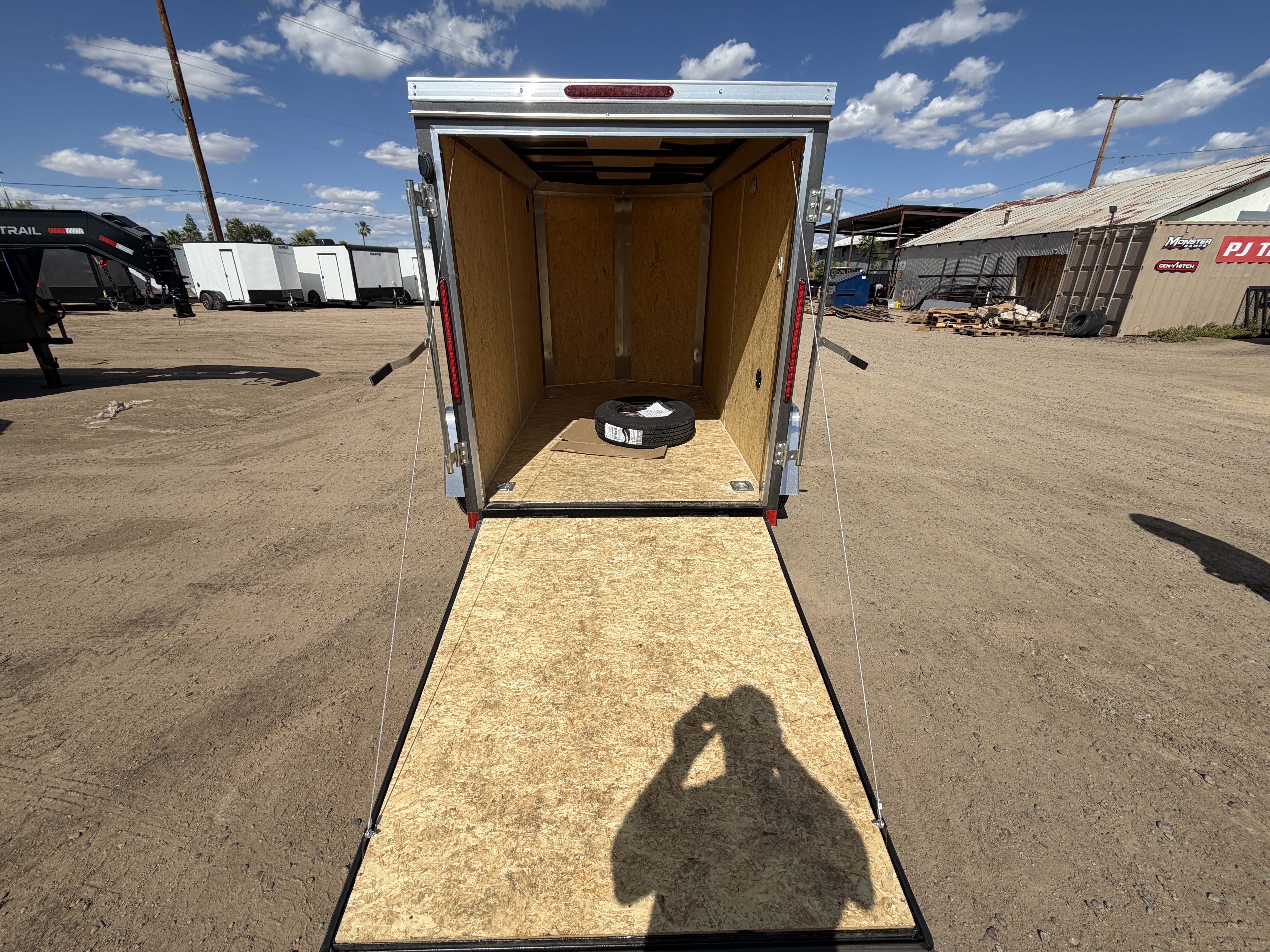 Compass 08x5 Indigo DLX, 3K GVWR, Ramp Door - Stock #CMP2823 - Image 4 of 7