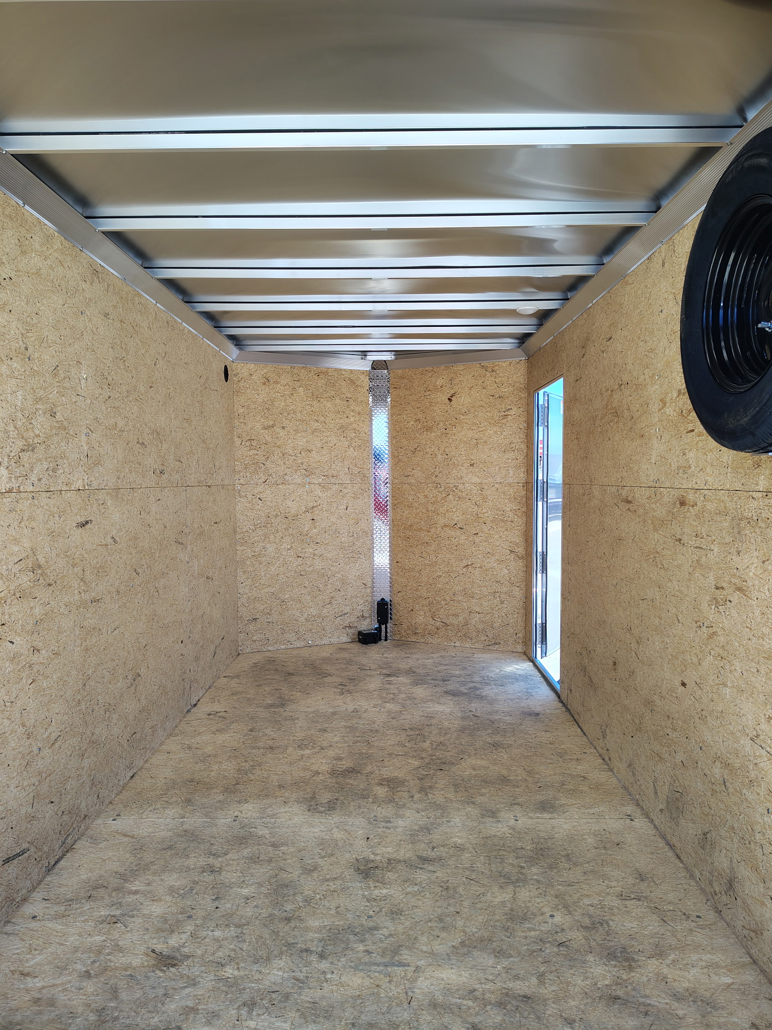 Alcom 14x7 All Aluminum XLTP Enclosed, 7K GVWR, Limited Edition, 82" Interior Height, Ramp Door - Stock #ALC259 - Image 6 of 7