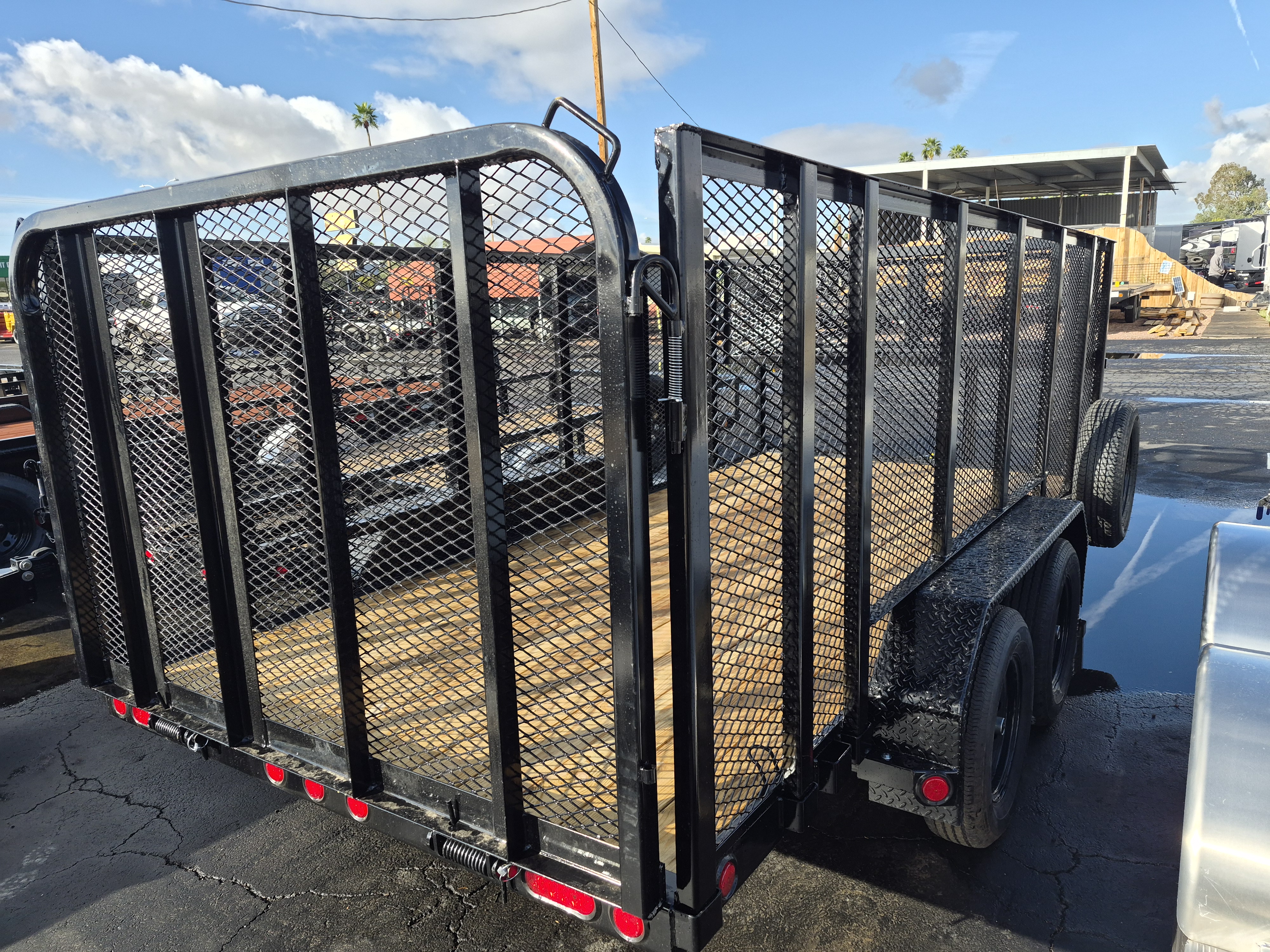 P.J. Trailers 14x83 Tandem Axle, 7K GVWR, 4' Exp Sides, Channel Utility - Stock #PPJ11049 - Image 3 of 4