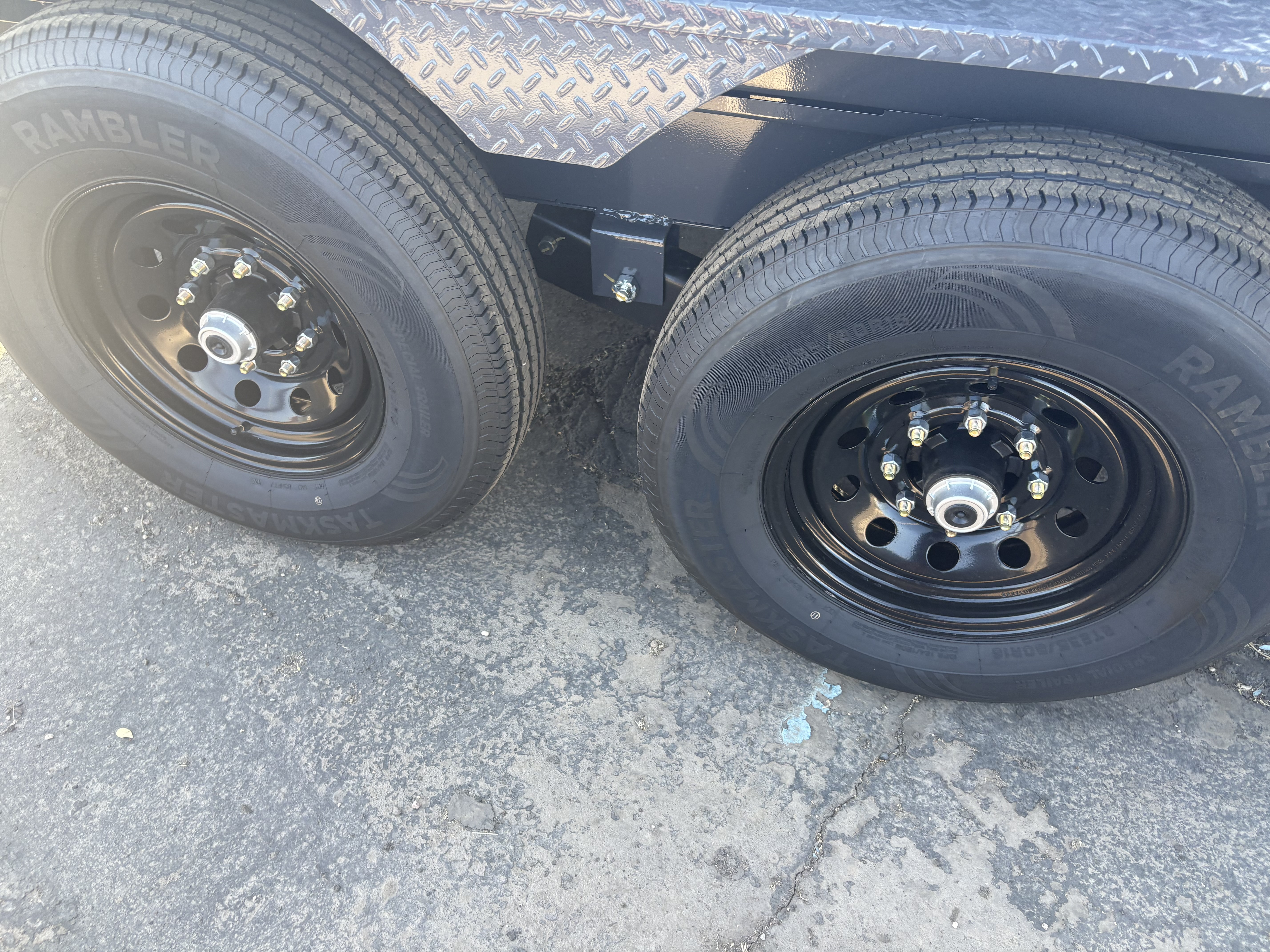 Norstar 14x83 IronBull Tandem Axle Dump, 15K GVWR, 36" Sides, Solar Charger, 14 Ply Tires - Stock #NST1503 - Image 3 of 5