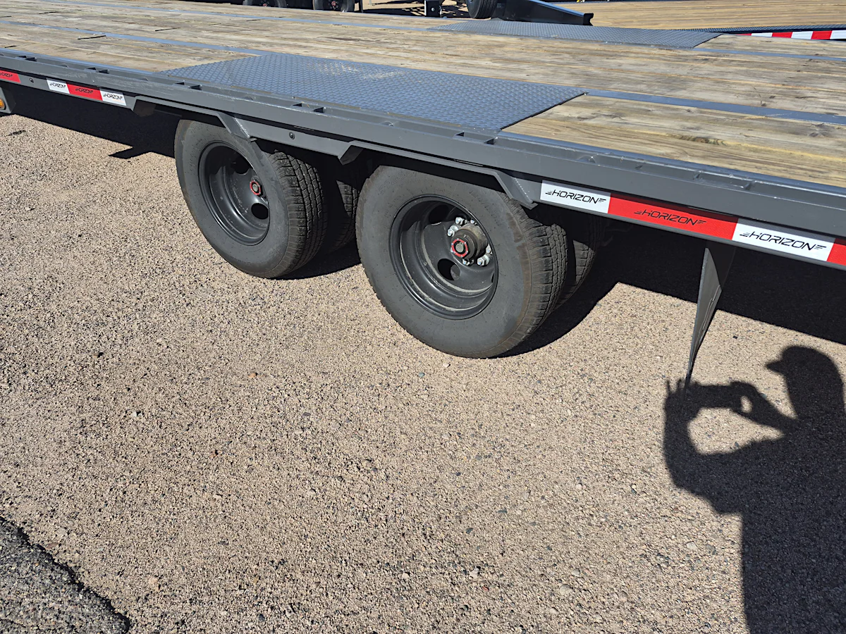 Other Horizon Deckover Gooseneck Tandem Dual 102x36 - Stock #USD2747 - Image 2 of 4 Other Horizon Deckover Gooseneck Tandem Dual 102x36 - Stock #USD2747 - Image 2 of 4