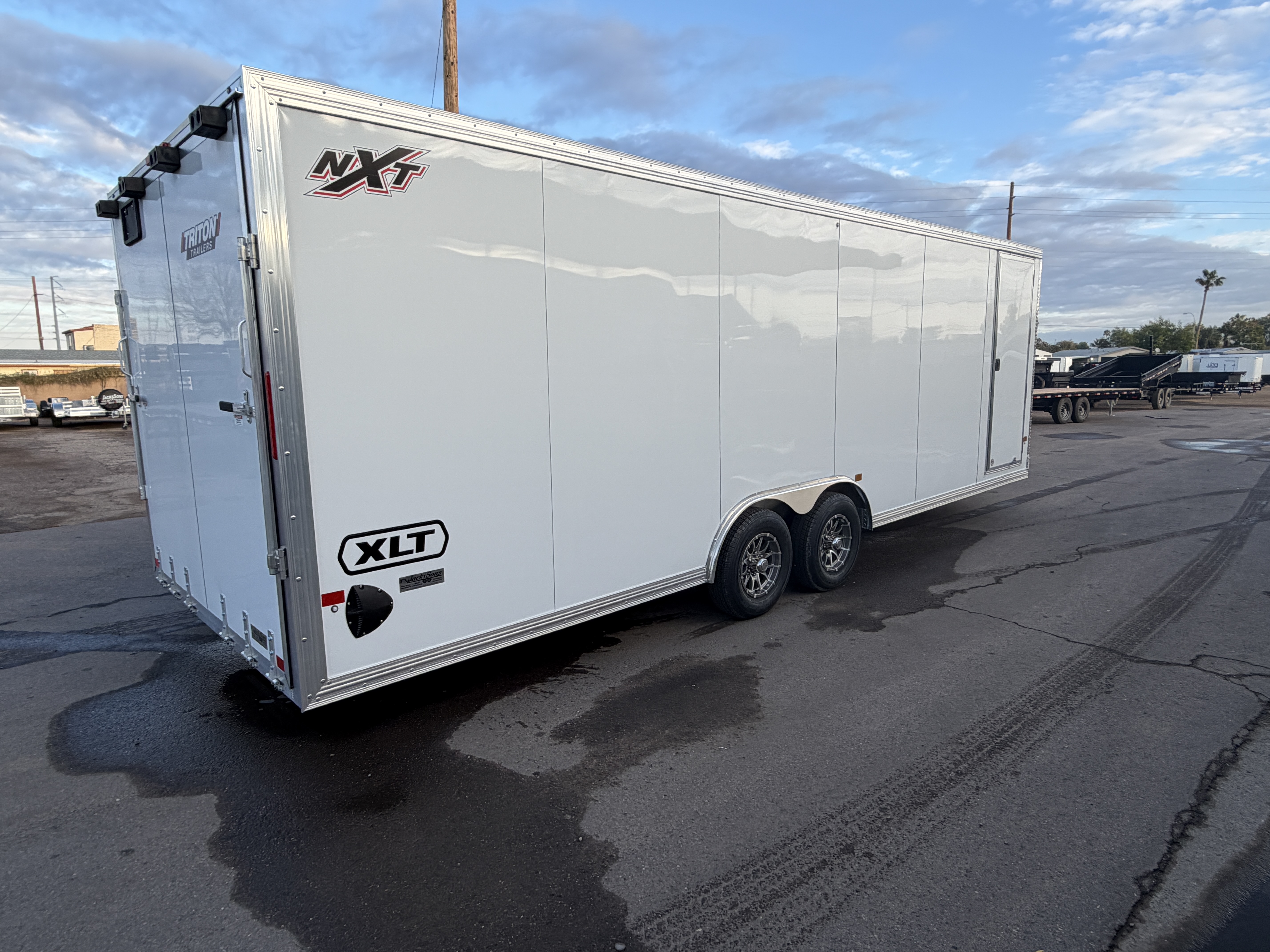 Alcom 24x8.5 All Aluminum XLT-P Car Hauler, Elite Escape Door, 10K GVWR, Ramp Door - Stock #ALC197 - Image 7 of 9