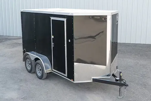 Why St. Louis Businesses Are Choosing Enclosed Trailers in 2025