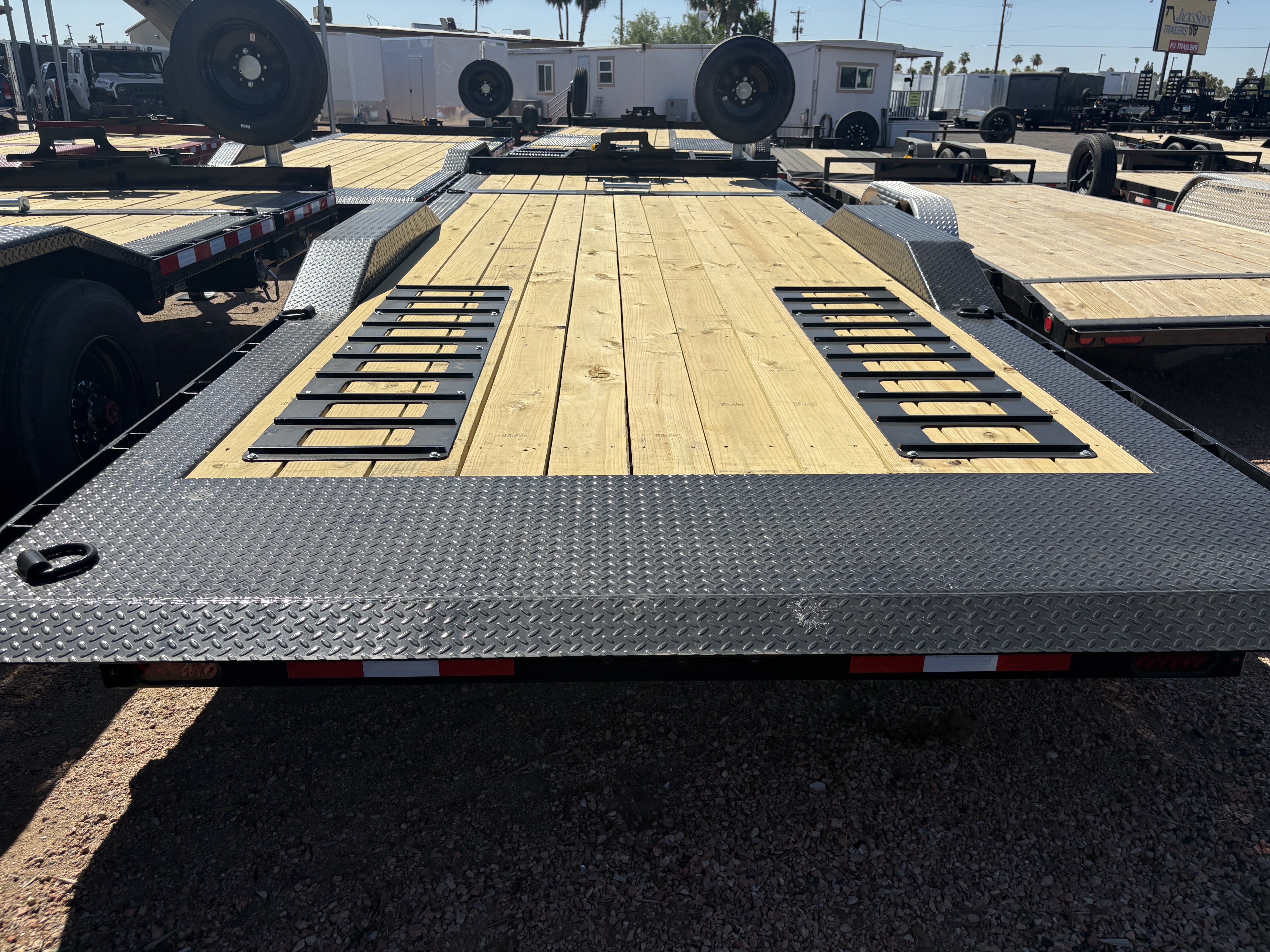 Midsota 22x8.5 (18'+4') Tilt Bed Wide Body, 17,600 GVWR, Winch Package, 80" Steel Toolbox - Stock #MI012 - Image 3 of 5