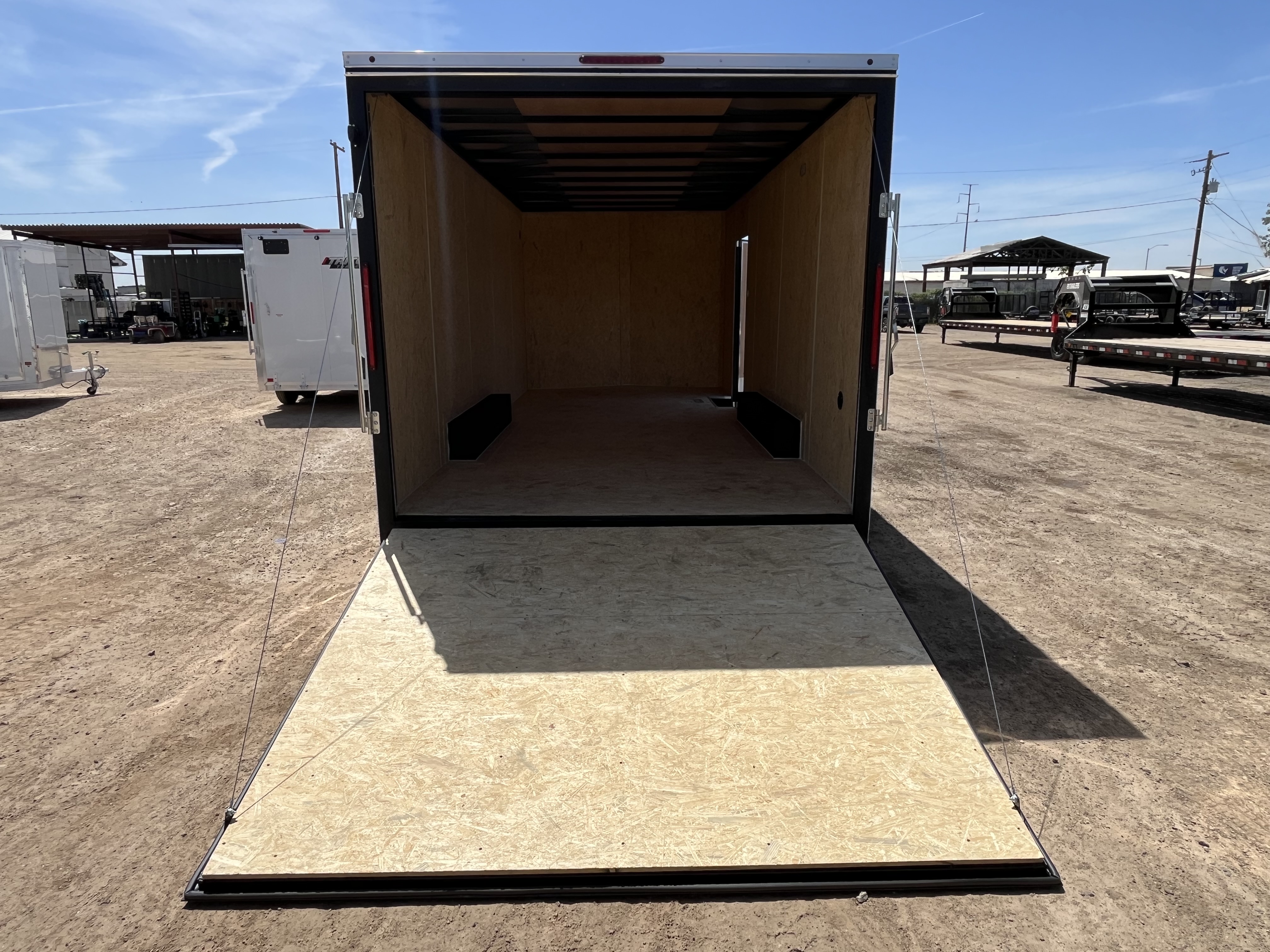Compass 20x8.5 Indigo DLX, 10K GVWR, Ramp Door - Stock #CMP2873 - Image 6 of 9