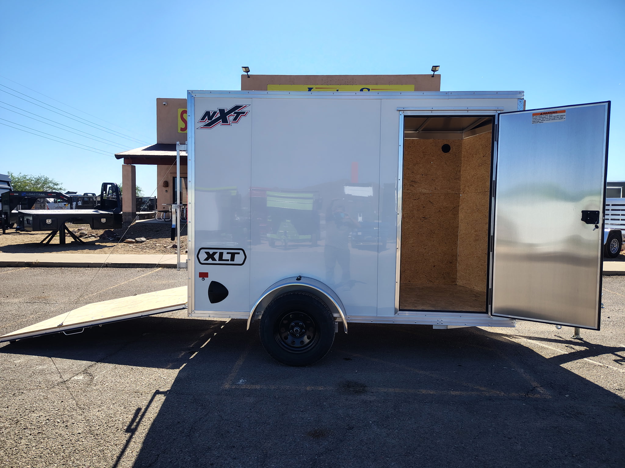 Alcom 10x6 All Aluminum XLT-P Enclosed, 3K GVWR, Ramp Door - Stock #ALC246 - Image 1 of 8