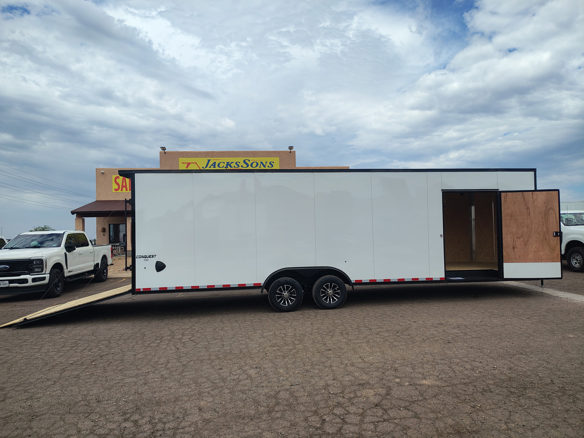Formula 8.5'x28' Enclosed Car Hauler w/ Rear Ramp Door (Conquest)