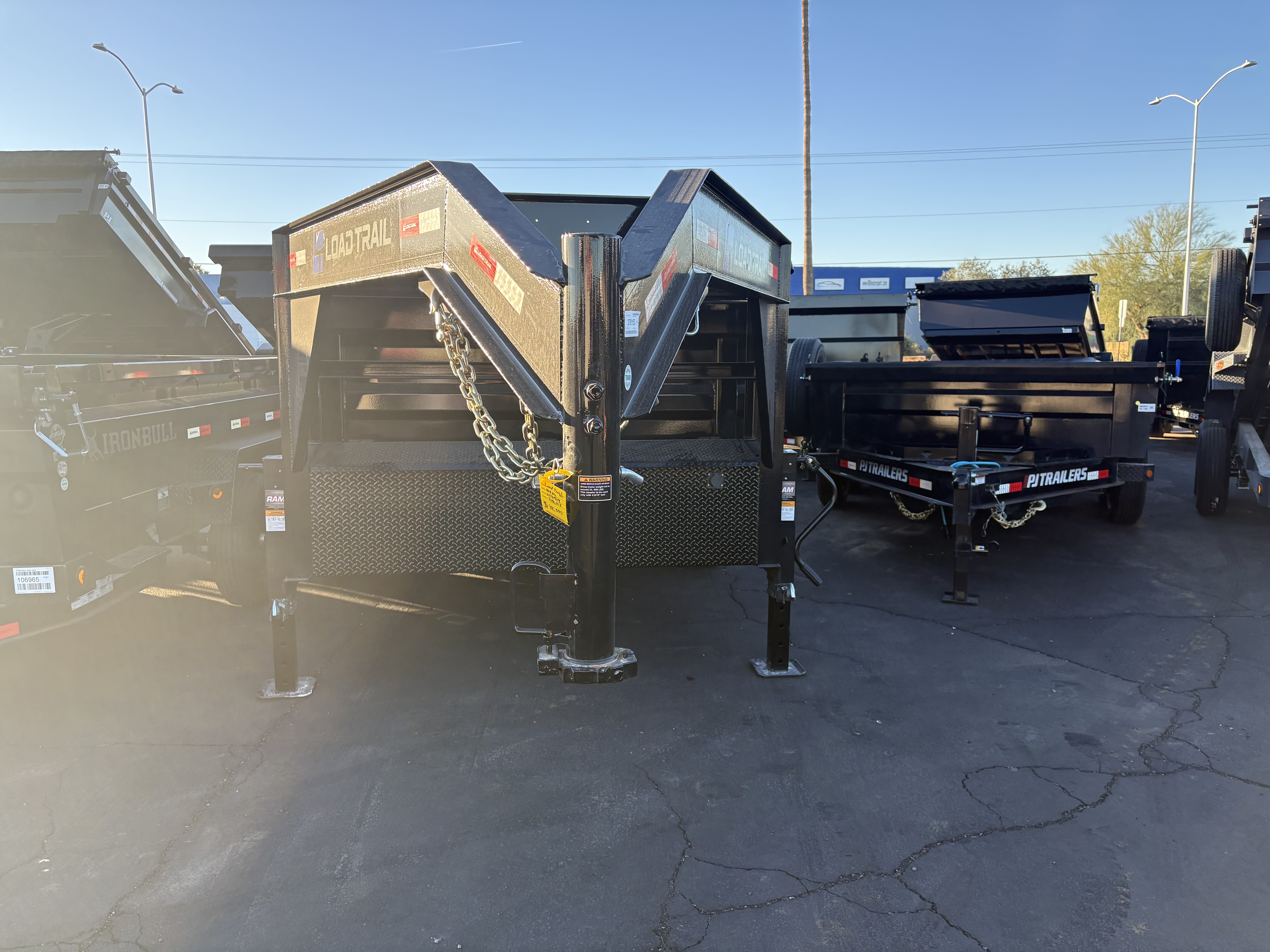 Load Trail 16x83 Gooseneck, Triple Axle, 21K GVWR, Low-Pro Dump, 36" Sides - Stock #LTD919 - Image 1 of 5