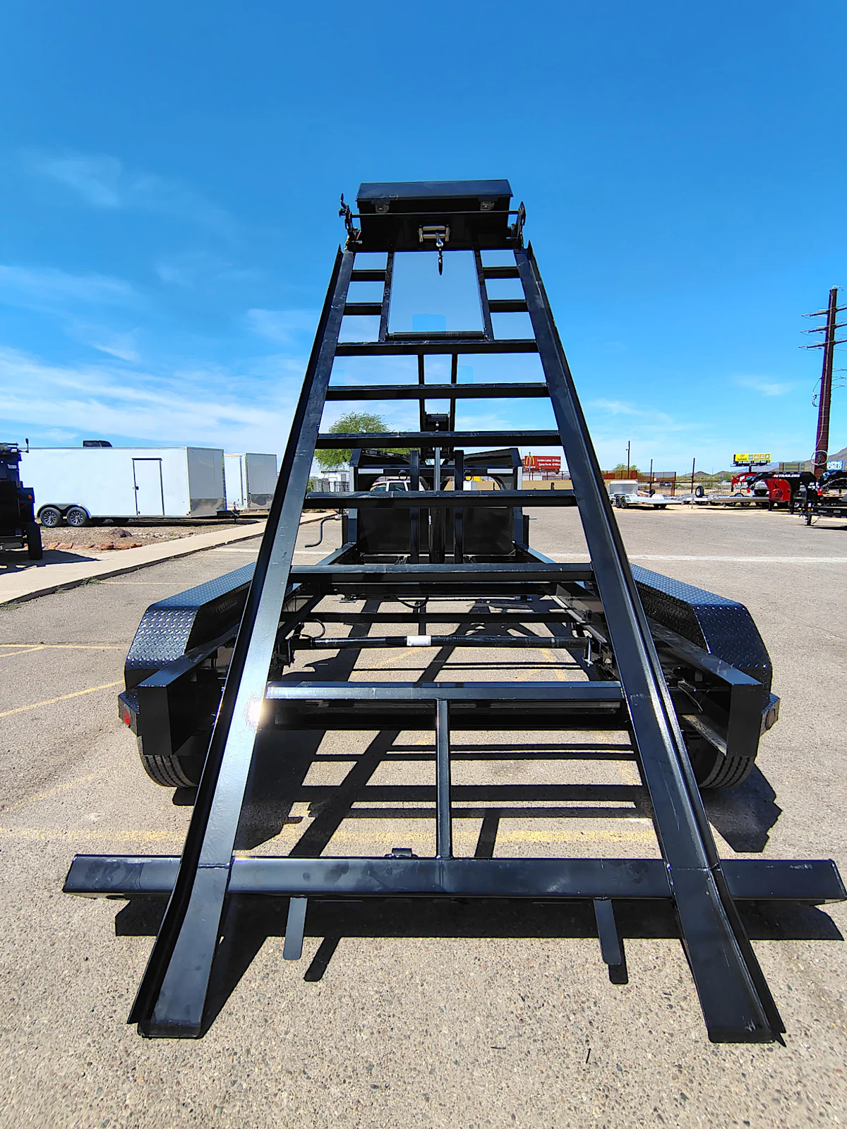 Norstar 16x83 Ironbull Gooseneck, Tandem Axle, Roll Off Chassis, 16K GVWR, 16 PLY - Stock #NST1440 - Image 2 of 12 Norstar 16x83 Ironbull Gooseneck, Tandem Axle, Roll Off Chassis, 16K GVWR, 16 PLY - Stock #NST1440 - Image 2 of 12