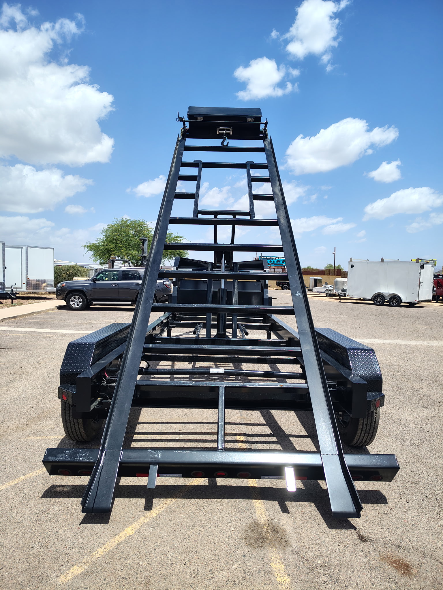 Norstar 20x83 Ironbull Gooseneck, Tandem Axle, Roll Off Chassis, 16K GVWR, 16 PLY - Stock #NST1444 - Image 9 of 13
