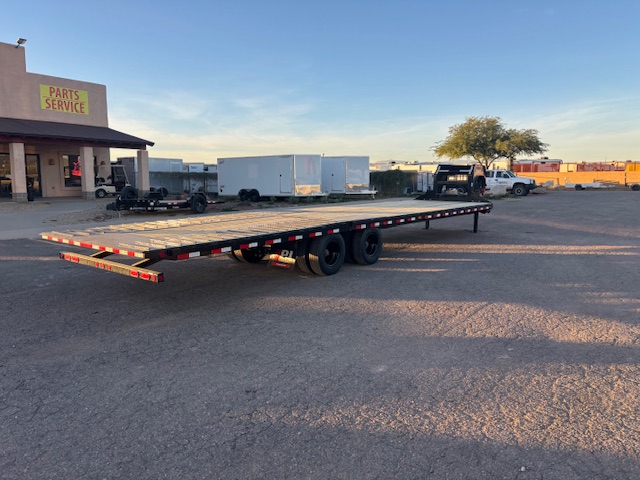 P.J. Trailers 36' Gooseneck Low-Pro Low-Pro with Hydraulic Dove, 25K GVWR - Stock #PPJ11000 - Image 2 of 9