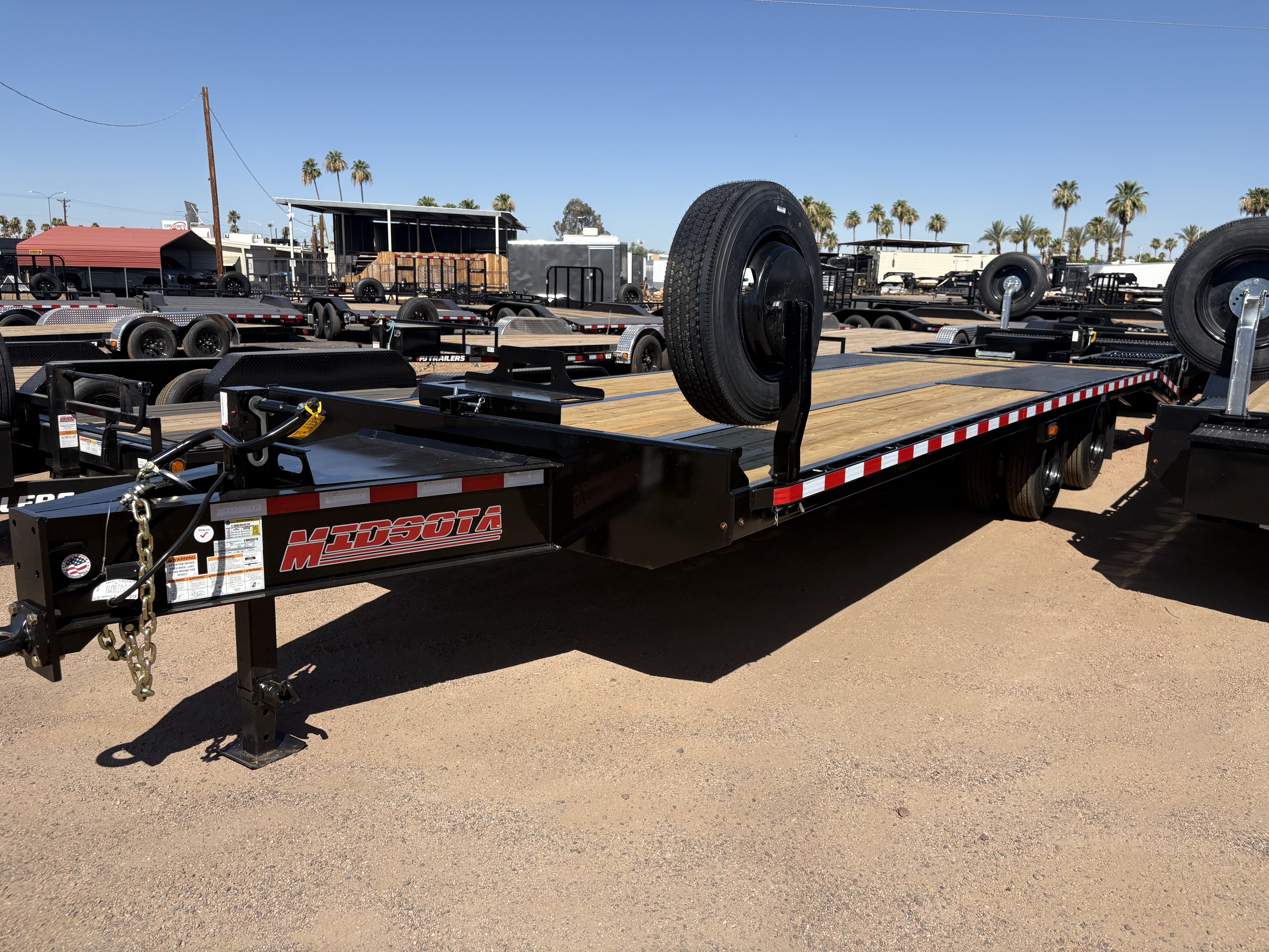 Midsota 26x8.5 (21'+5') Flat Bed Deckover, 25,900 GVWR, 18 Ply Tires - Stock #MI008 - Image 2 of 6