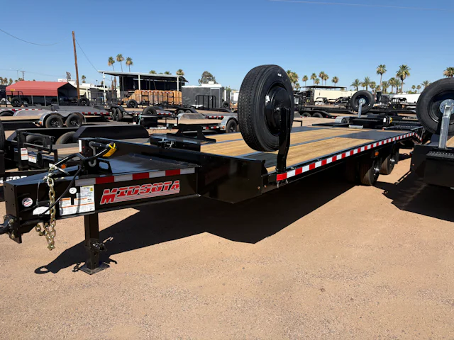 Midsota 26x8.5 (21'+5') Flat Bed Deckover, 25,900 GVWR, 18 Ply Tires