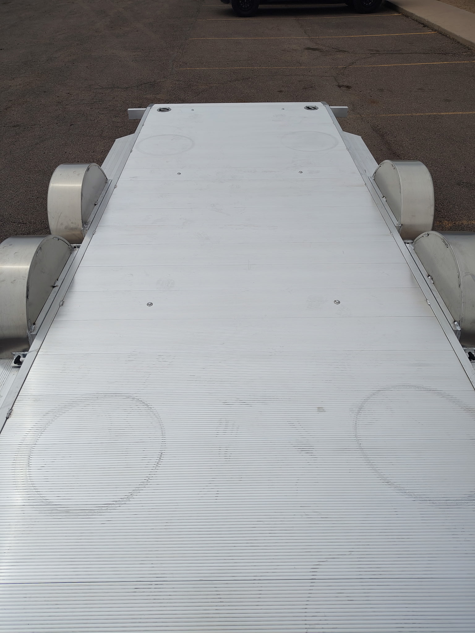 Aluma 18x82 All Aluminum, 10K GVWR, Heavy Tandem Axle, XL Tilt w/ Cargo Box (8218H-XL-TILT-TA-EL-RTD-CB) - Stock #ALU369 - Image 10 of 13
