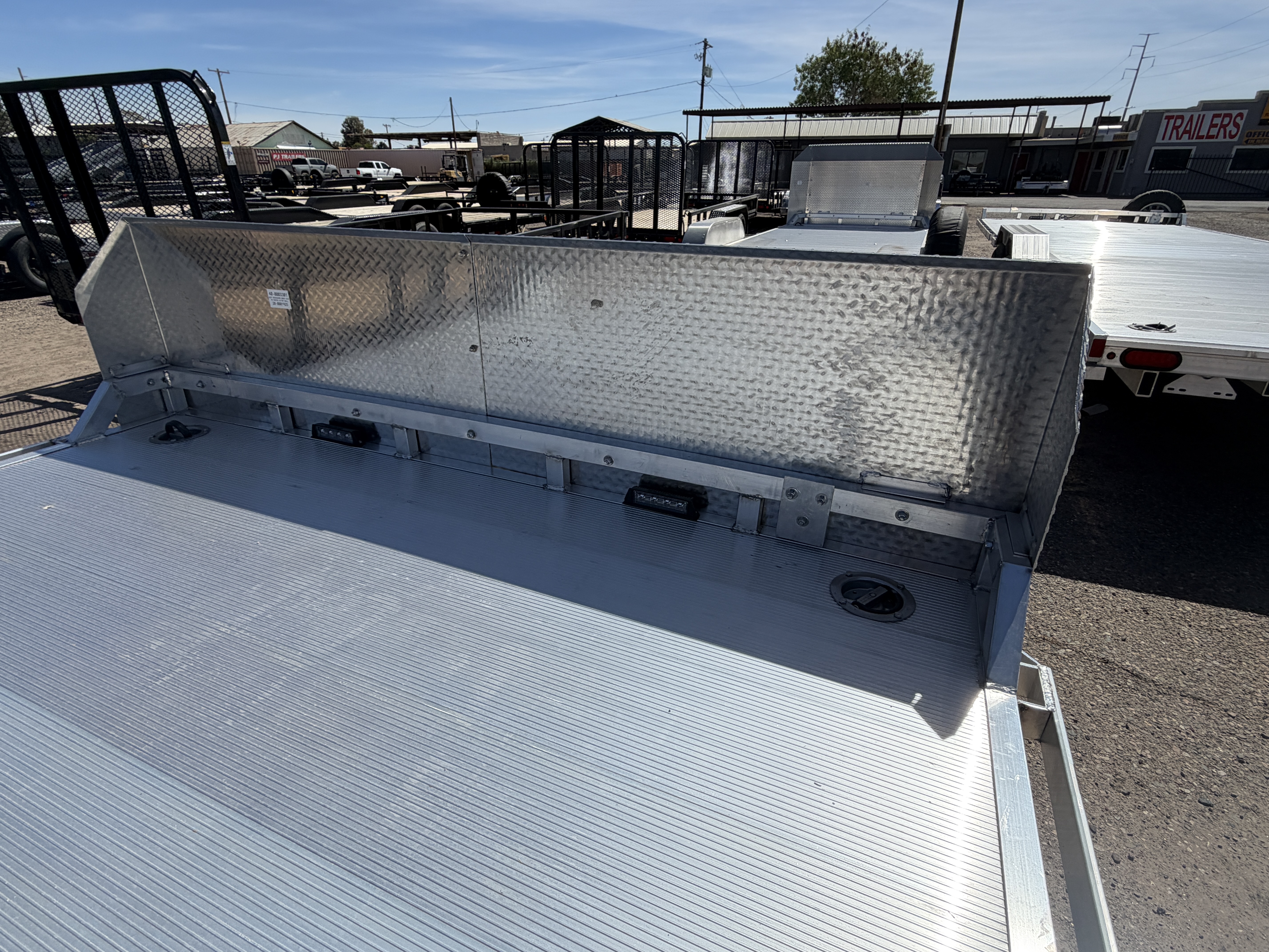 Aluma 16x102 All Aluminum Wide Body, 10K GVWR, Heavy Tandem Axle, Electric Brake, Drive-Over-Fenders, Ramps, RTD (WB16H-TA-EL-DOF-R-RR-RTD) - Stock #ALU364 - Image 7 of 9