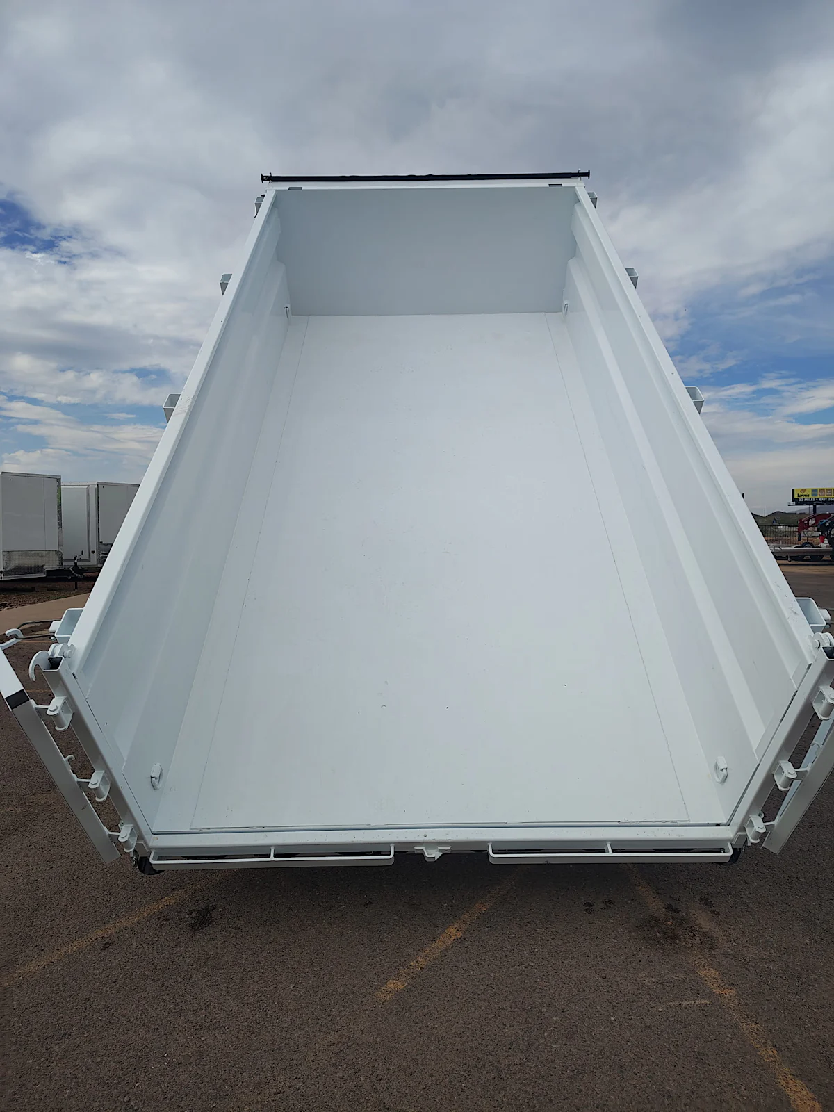 P.J. Trailers 14x83 Tandem Axle, 15,400 GVWR, Low Pro Dump, 36" Sides, 14 Ply Tires - Stock #PJD1673 - Image 11 of 12 P.J. Trailers 14x83 Tandem Axle, 15,400 GVWR, Low Pro Dump, 36" Sides, 14 Ply Tires - Stock #PJD1673 - Image 11 of 12