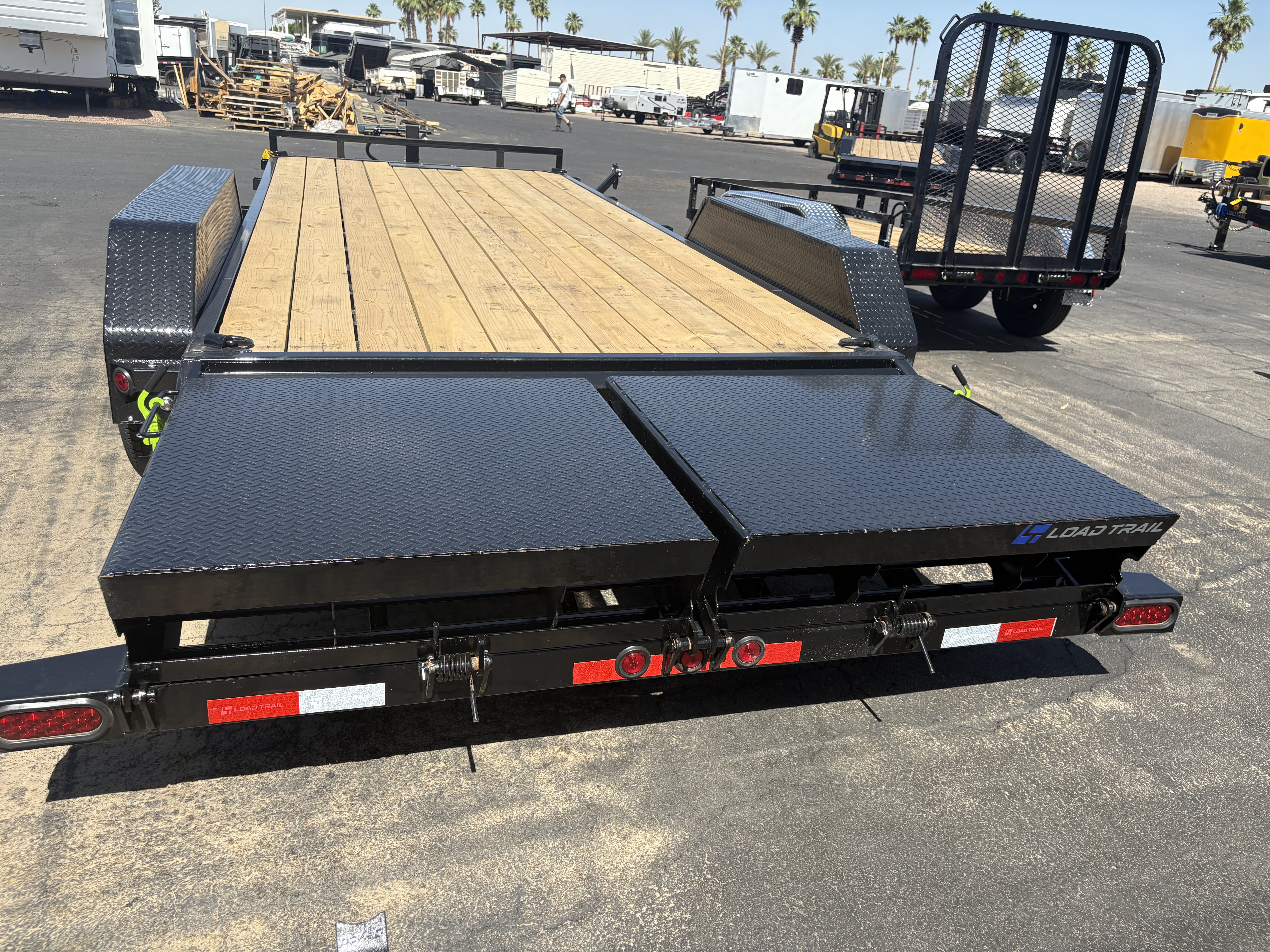 Load Trail 20x83 Tandem Axle, 14K GVWR, Car Hauler, Max Ramps - Stock #LT921 - Image 4 of 5