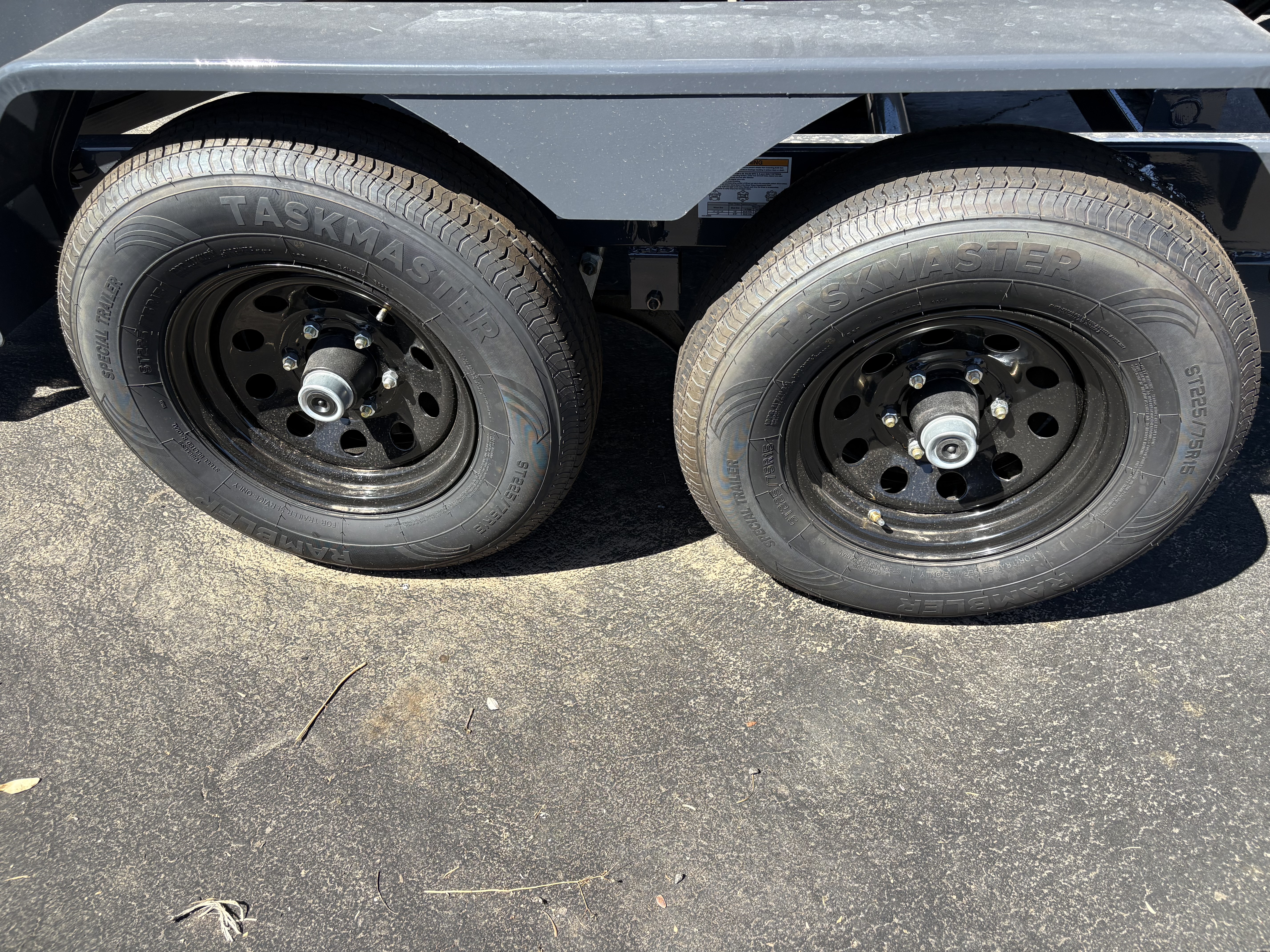 Norstar 12x72 Norstar Tandem Axle Dump, 10K GVWR, 20" Sides - Stock #NST1490 - Image 4 of 5